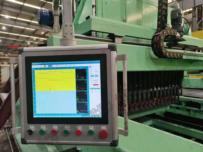 中厚鋼板探傷設備1.jpg 中厚鋼板探傷設備1.jpg